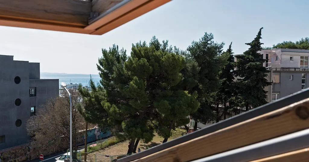 Apartment Viki Split