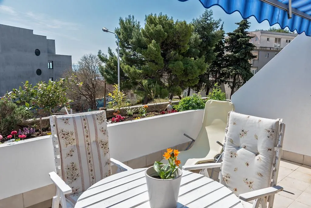 Apartment Viki Split